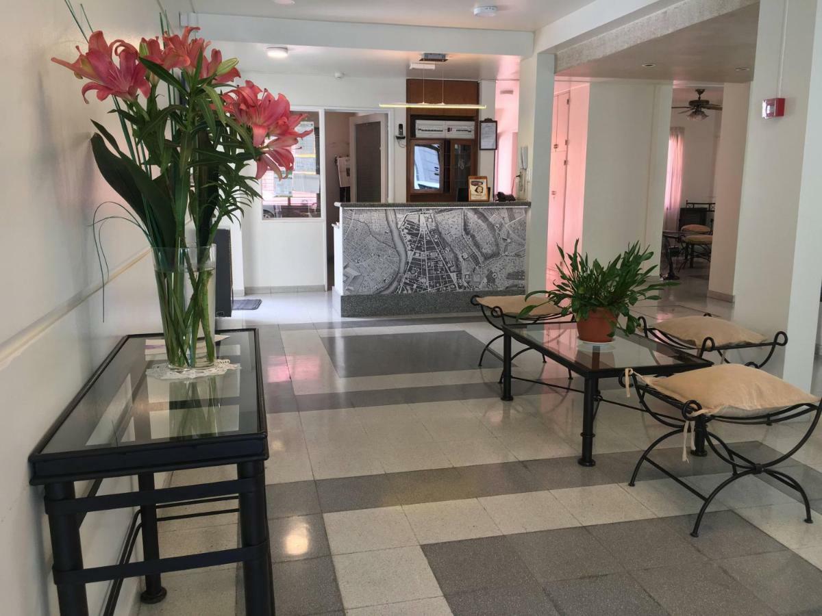 Residencial Italia Bed & Breakfast คอร์โดบา ภายนอก รูปภาพ