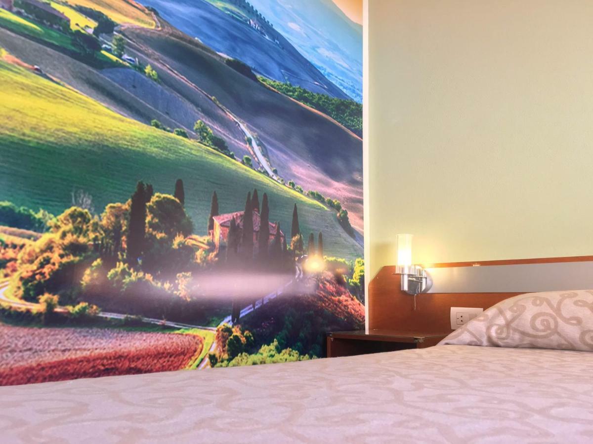 Residencial Italia Bed & Breakfast คอร์โดบา ภายนอก รูปภาพ
