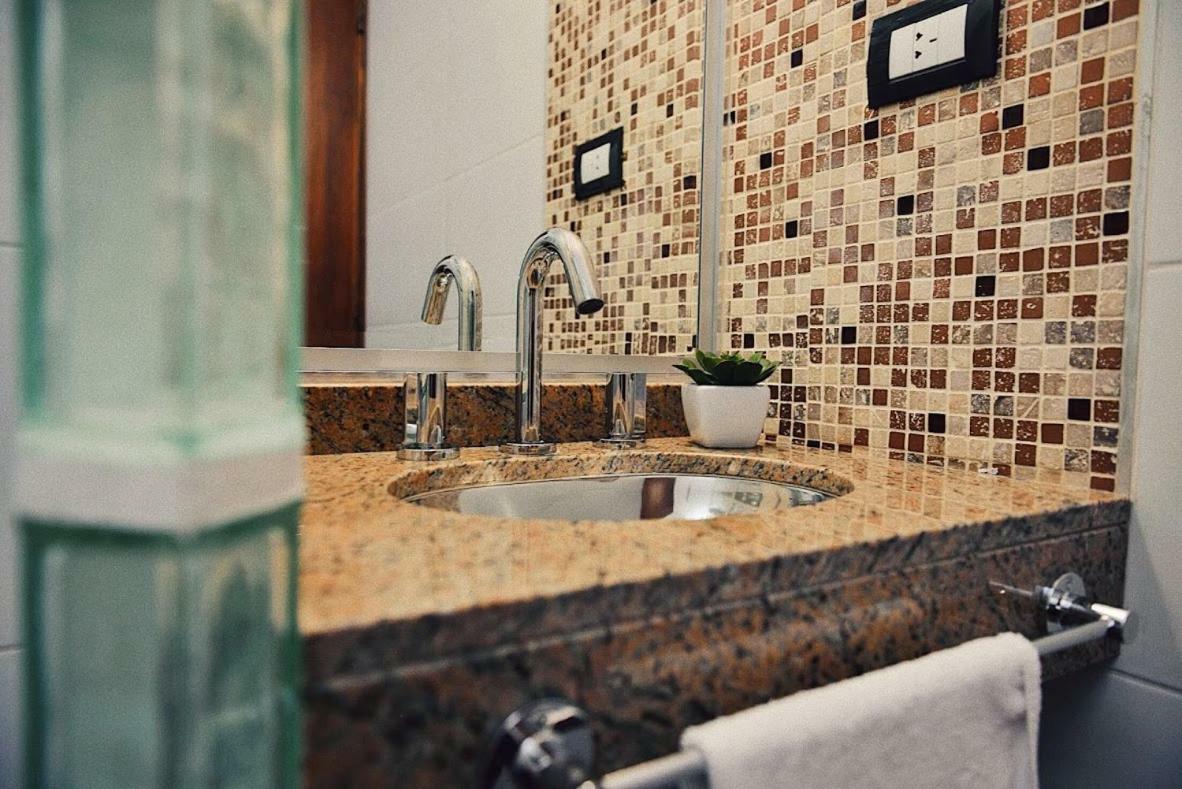 Residencial Italia Bed & Breakfast คอร์โดบา ภายนอก รูปภาพ