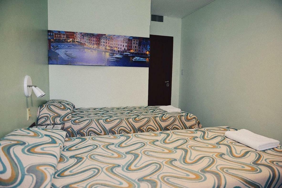 Residencial Italia Bed & Breakfast คอร์โดบา ภายนอก รูปภาพ